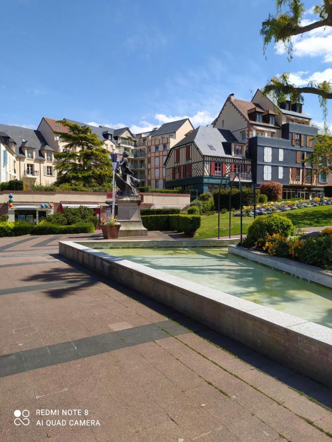 Bel Appartement A Honfleur Exterior photo